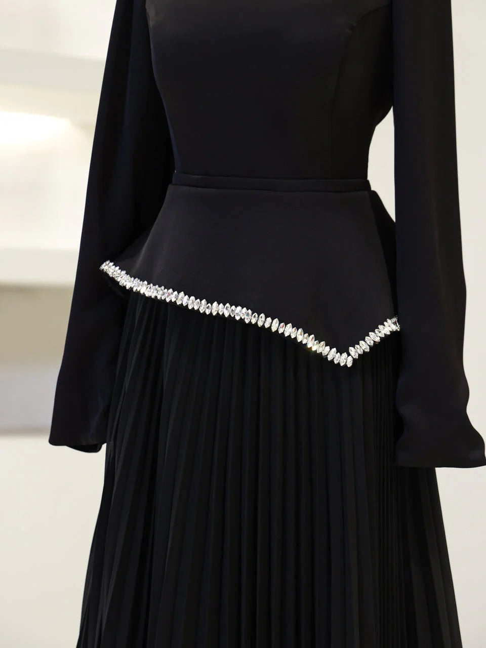 Elegant Beaded Maxi Evening Gown - Black