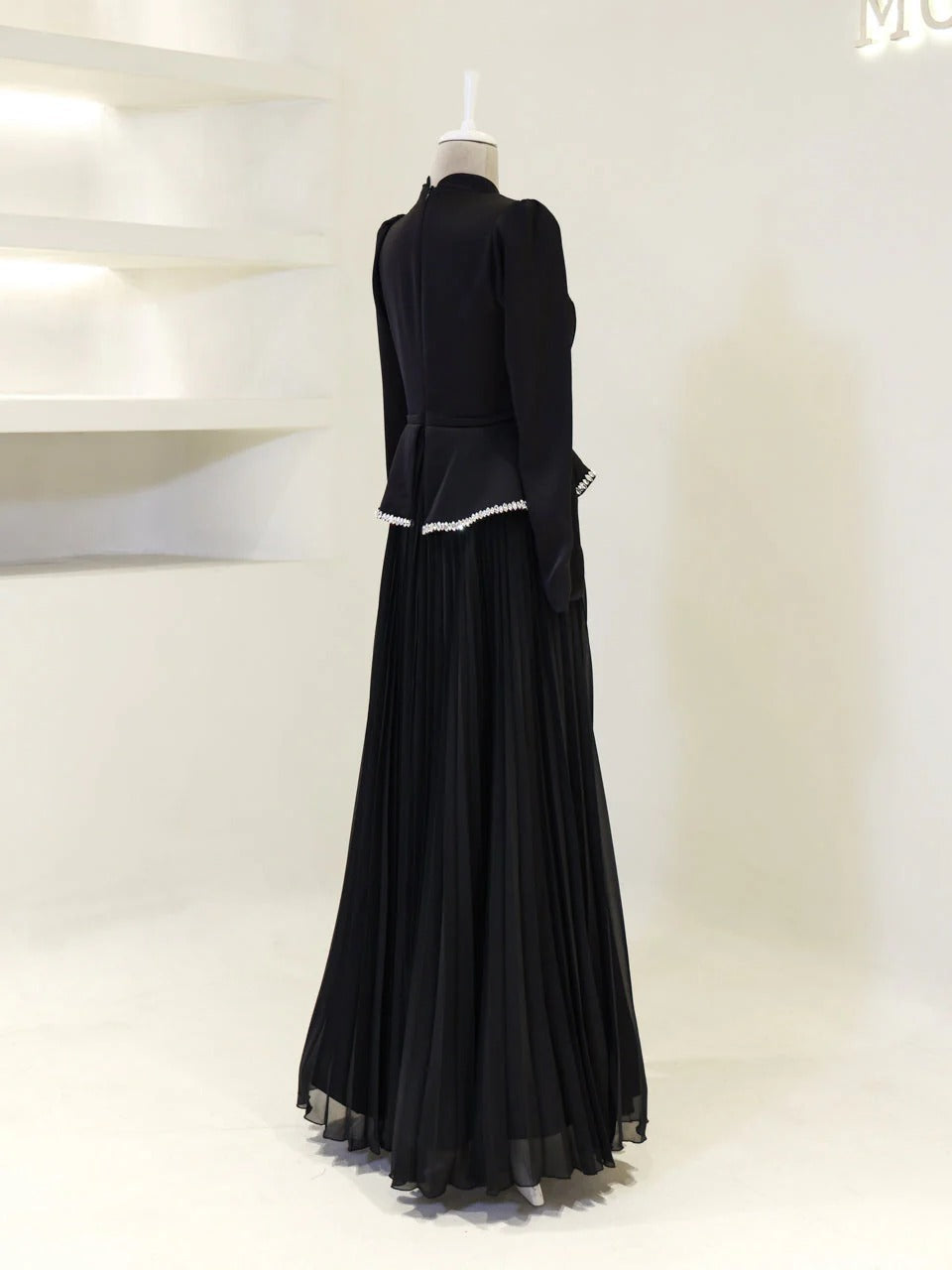 Elegant Beaded Maxi Evening Gown - Black